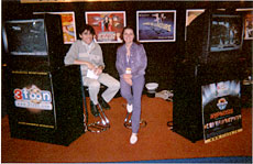 Ali et Violaine lors du Salon Narrowcast au Parc des Expositions de la Porte de Versailles